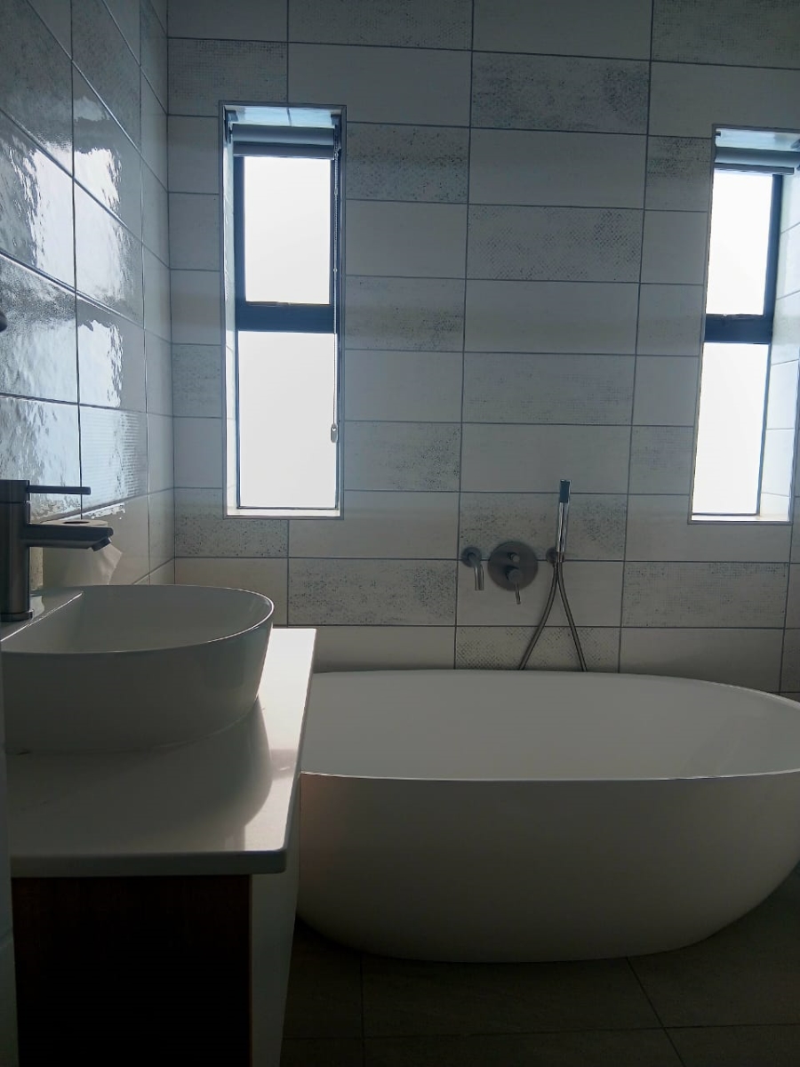 To Let 3 Bedroom Property for Rent in Dana Bay Western Cape